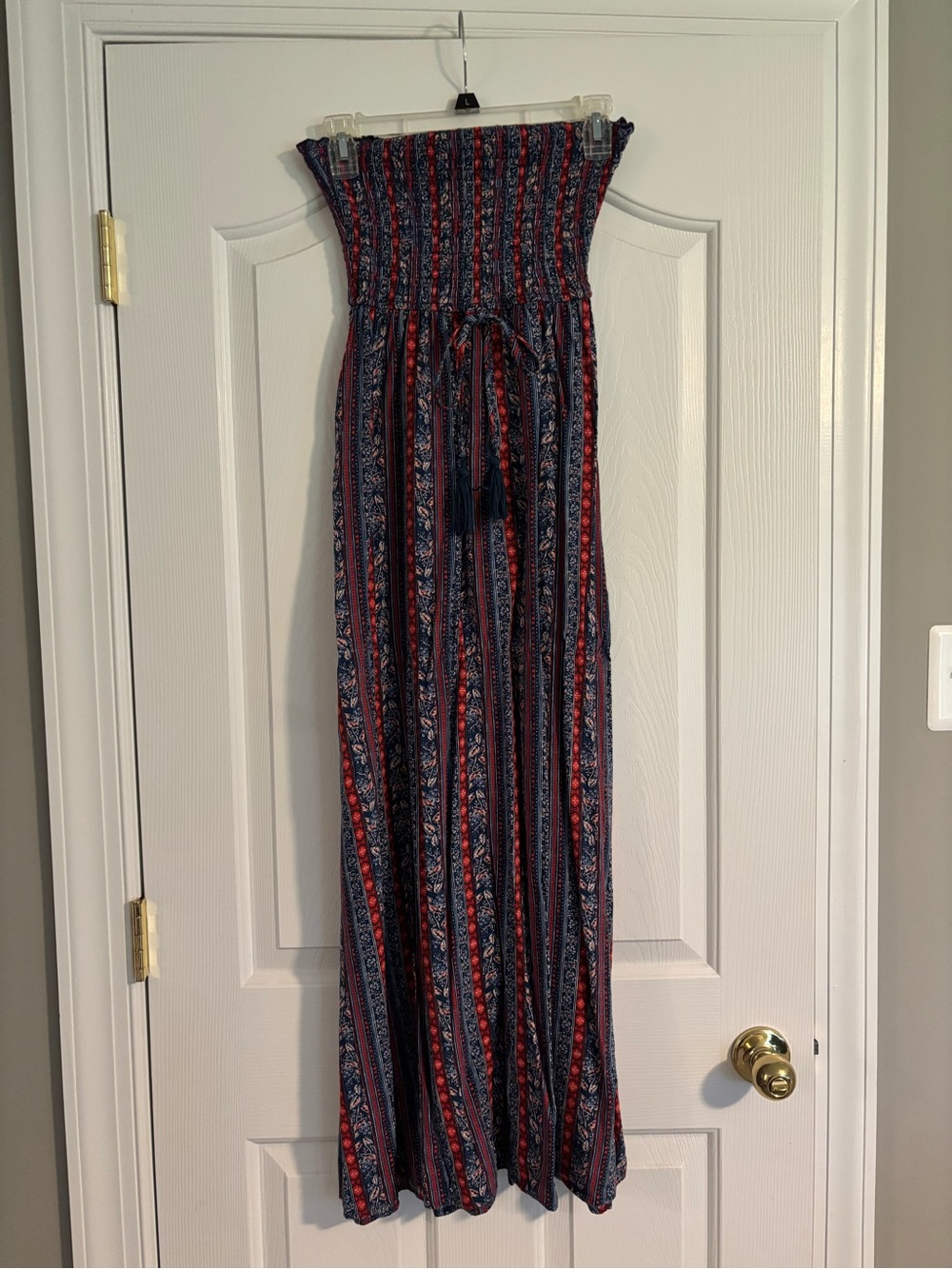 Women’s strapless summer dress